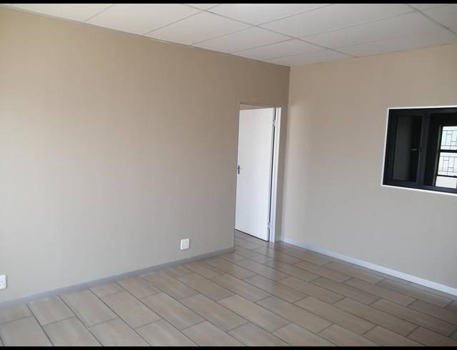 INDUSTRIAL PROPERTY TO RENT IN STORMILL